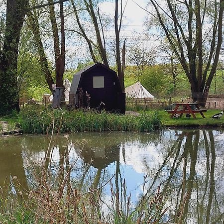 Rum Bridge Fisheries "The Cabin" Hotel Clare Bagian luar foto