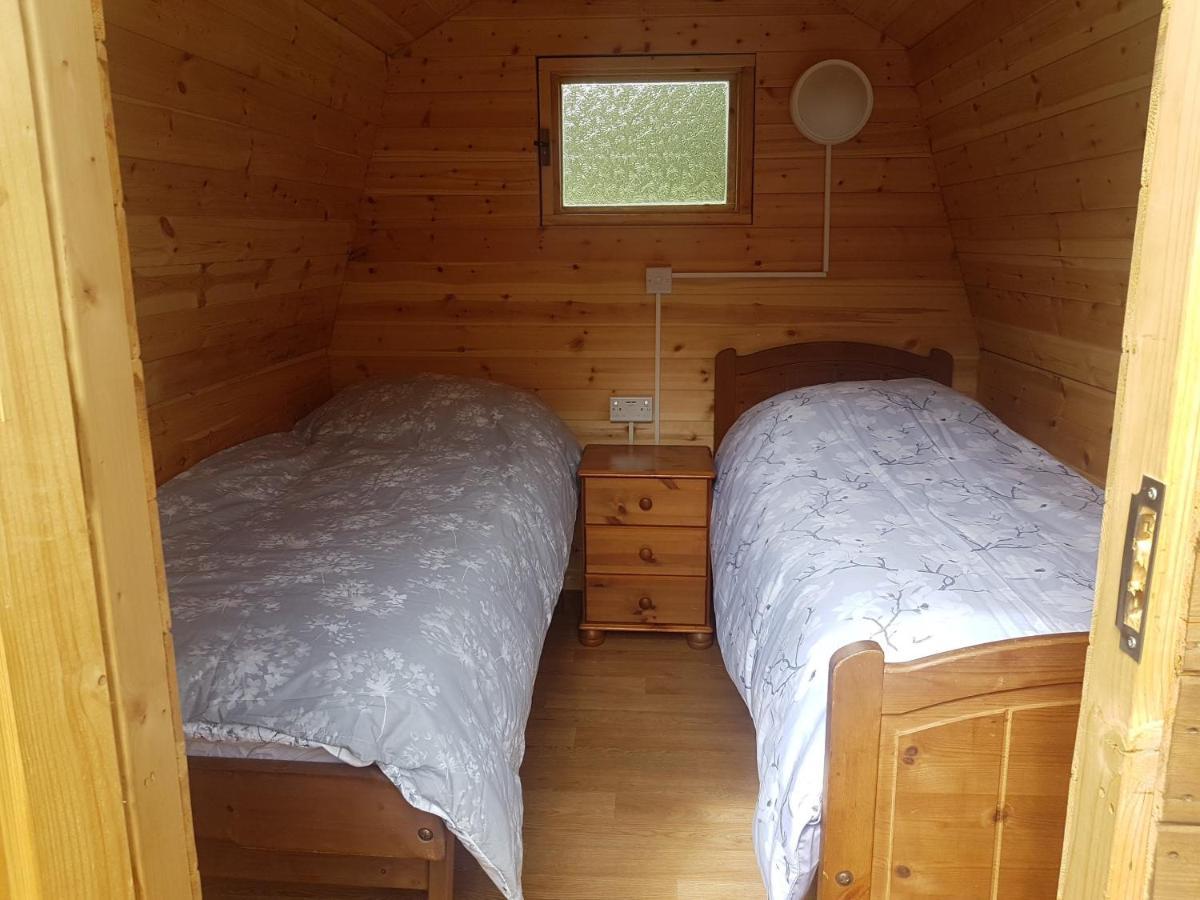 Rum Bridge Fisheries "The Cabin" Hotel Clare Bagian luar foto